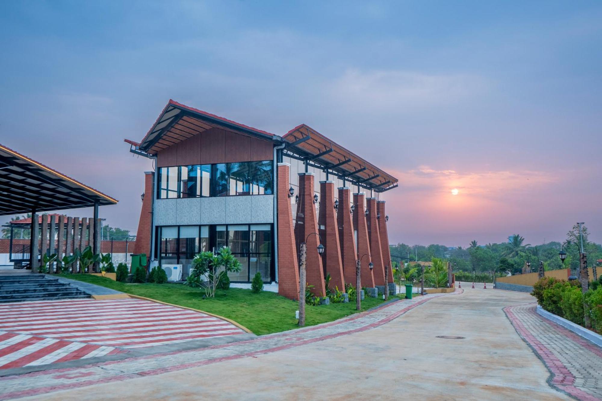 Serene Resort Hyderabad Shamshabad Luaran gambar