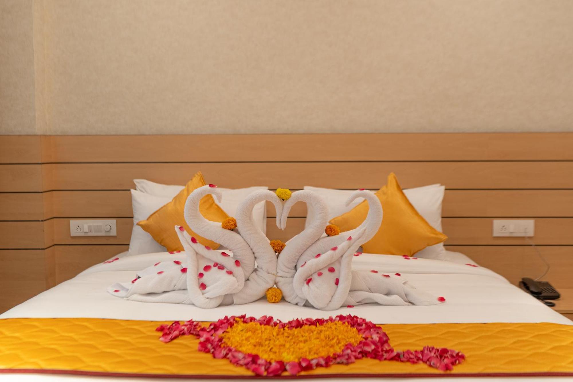 Serene Resort Hyderabad Shamshabad Luaran gambar
